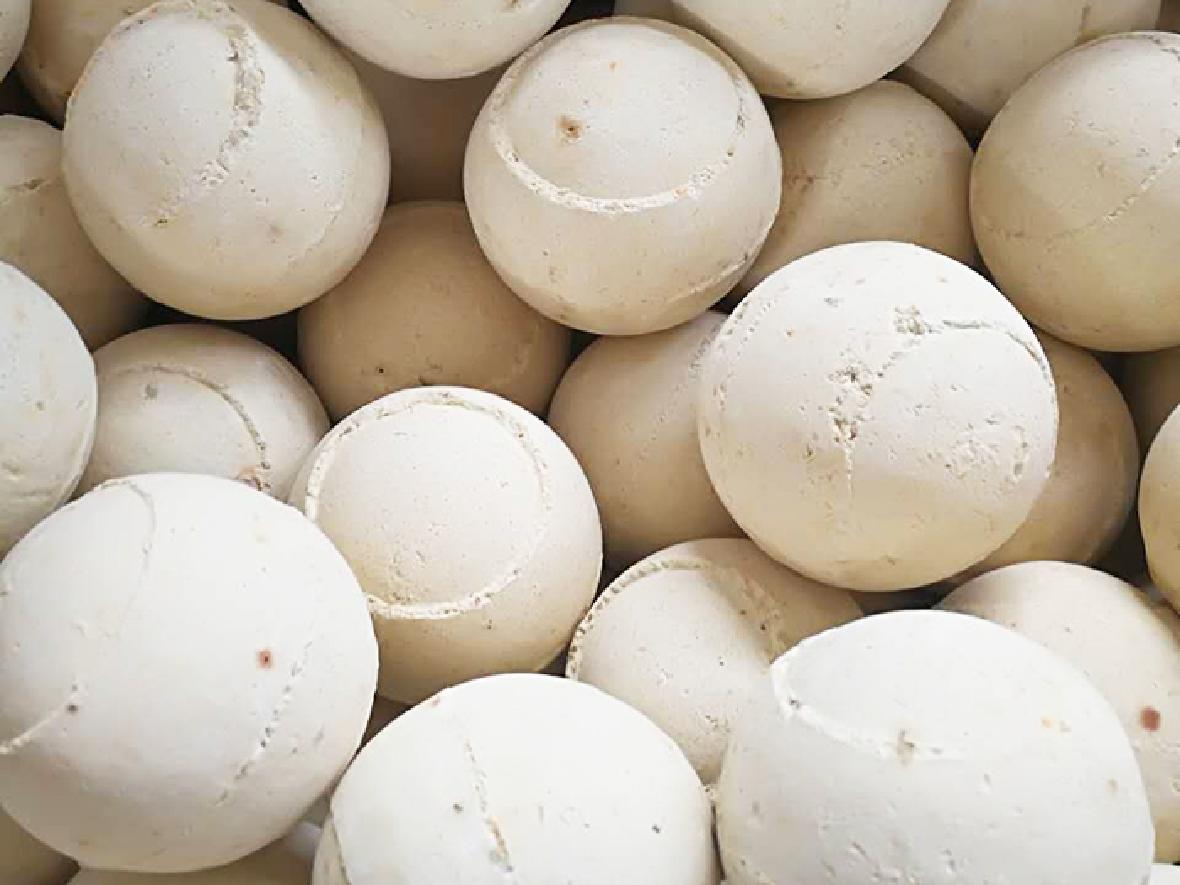 High alumina thermal storage and fire resistant ball