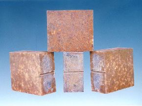 Silica molybdenum brick